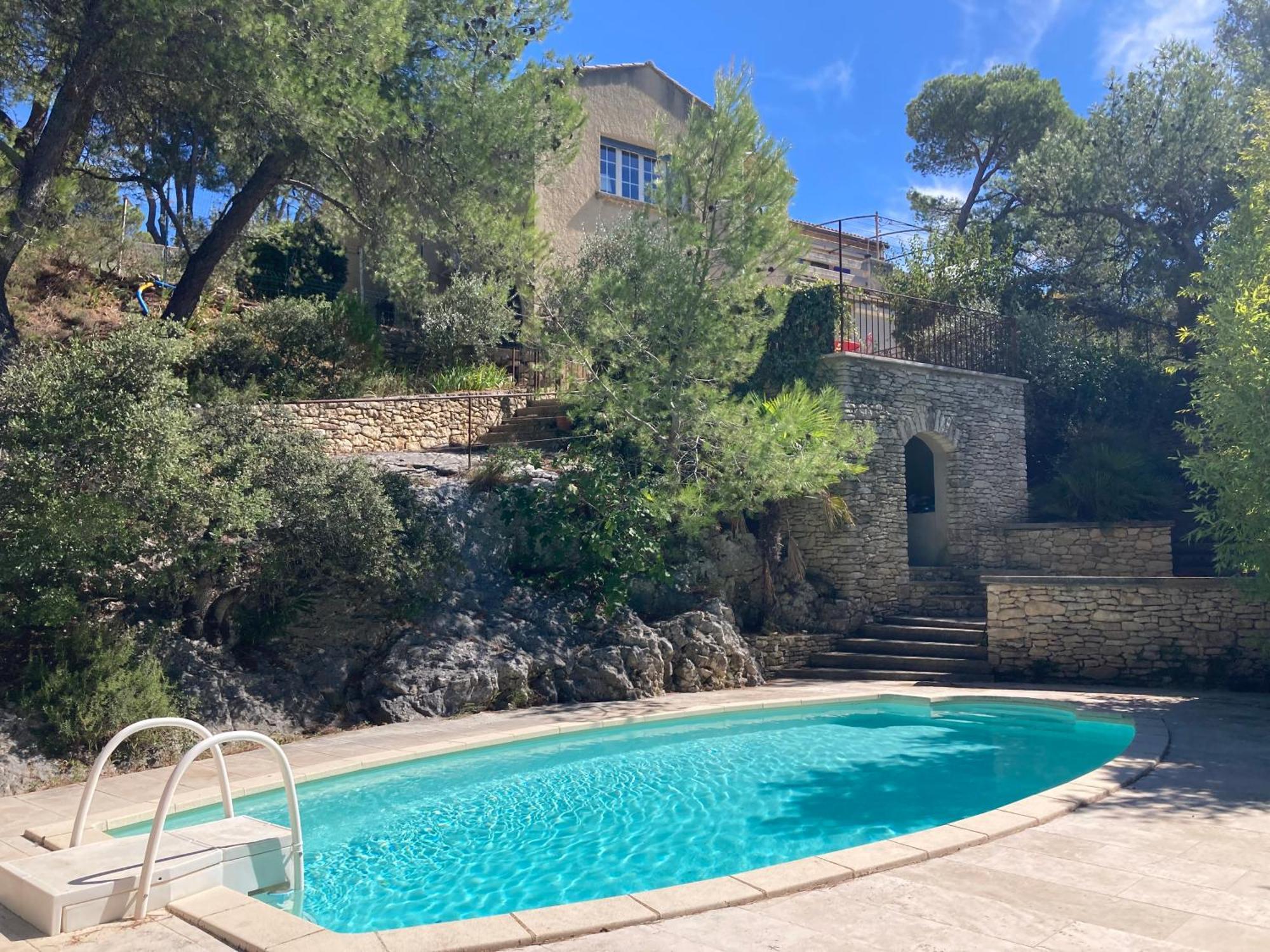 Le Gite Sous Les Pins Les Taillades Exterior photo